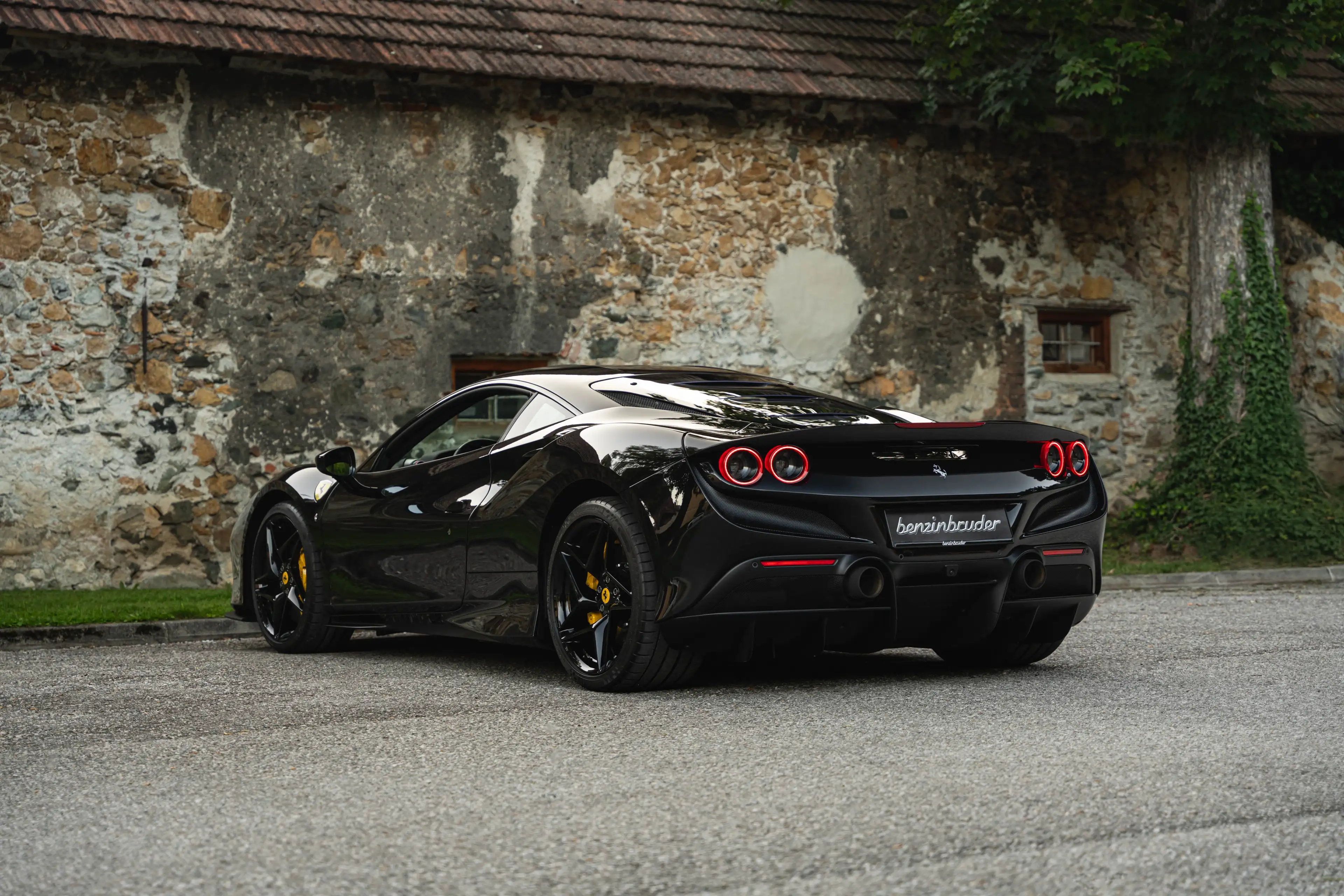 Ferrari F8 Tributo *NERO DAYTONA*RACING SEATS*TRICOLORE*PPF* — photo 11