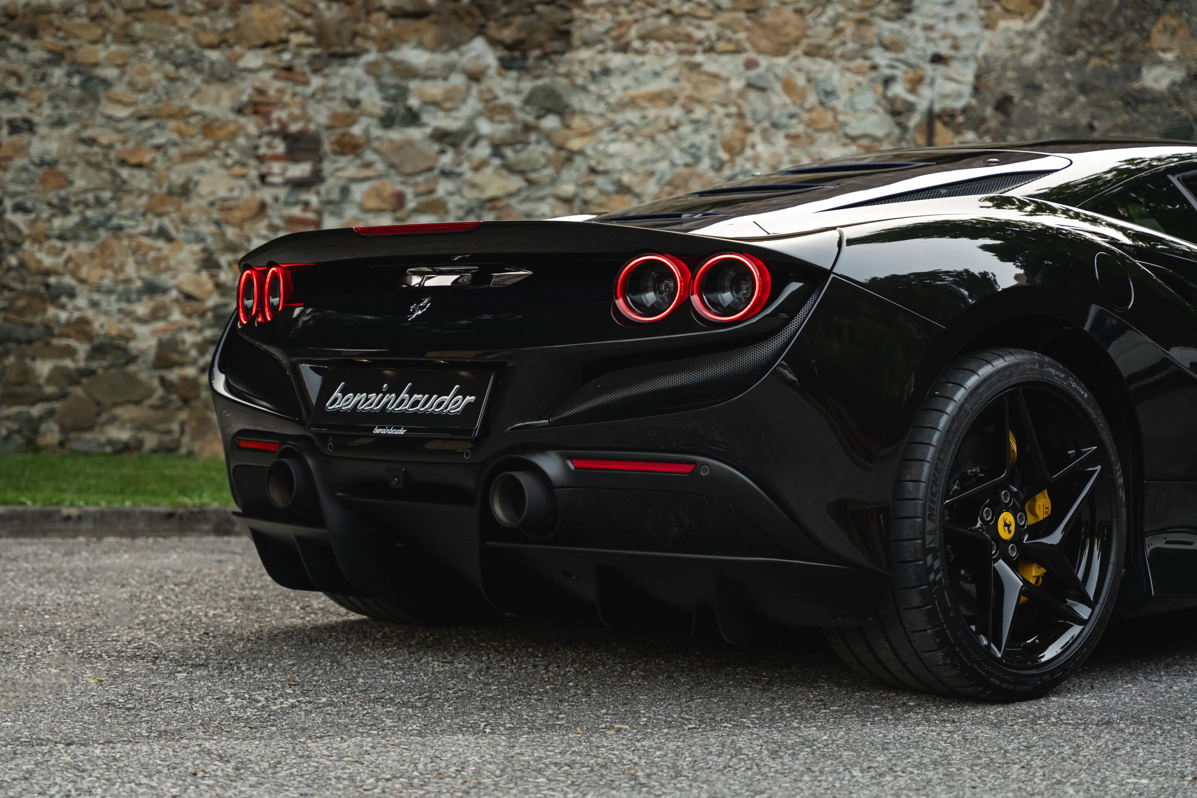 Ferrari F8 Tributo *NERO DAYTONA*RACING SEATS*TRICOLORE*PPF* — photo 13