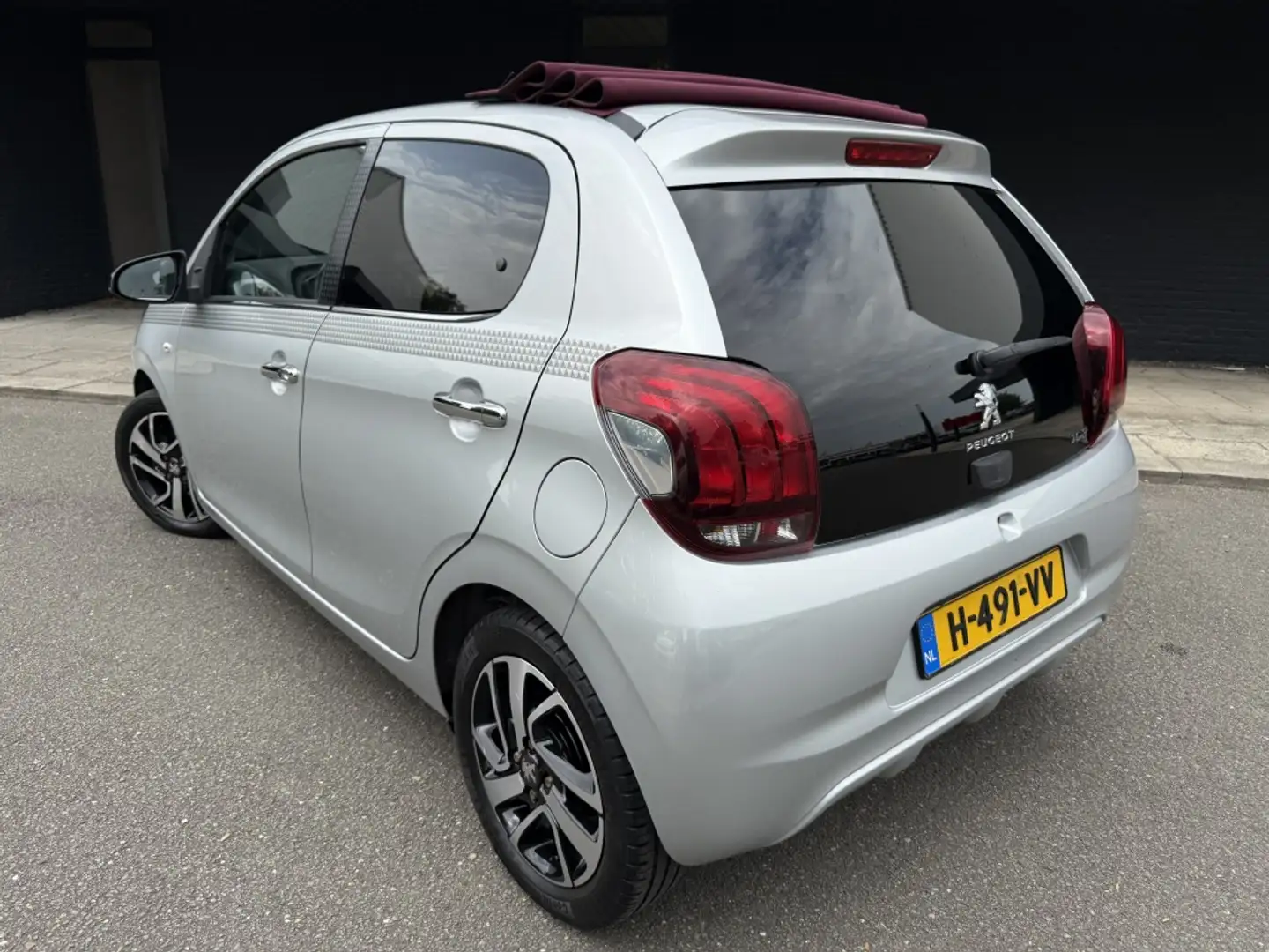 Peugeot 108 1.0 VTi Allure // Cabrio // automaat // Leder // Grigio - 2