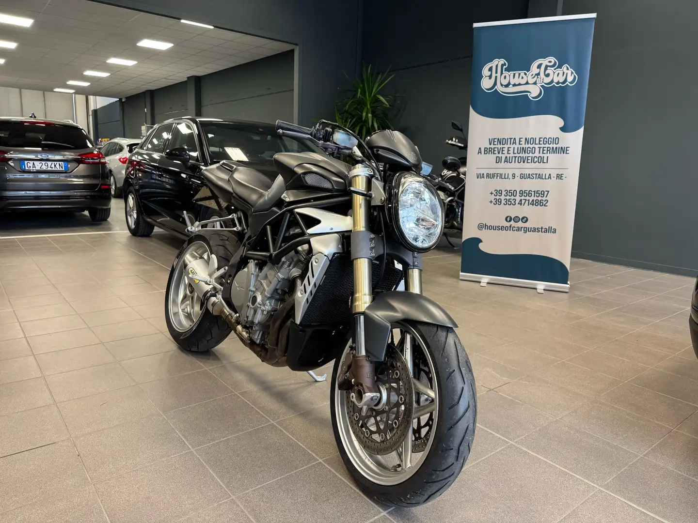 MV Agusta Brutale 750 Gri - 1