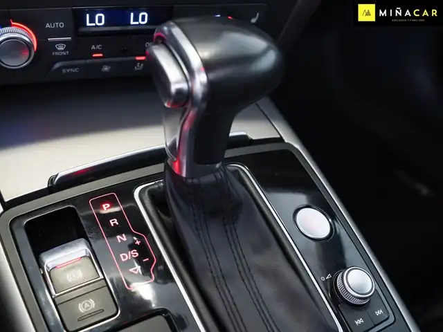 Audi A6 view 9