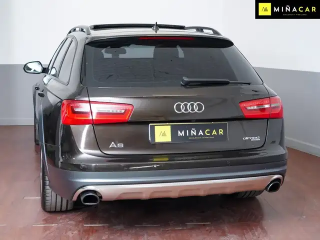 Audi A6 view 3