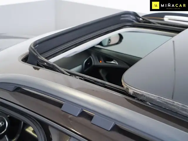 Audi A6 view 15