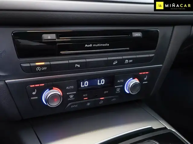 Audi A6 view 22