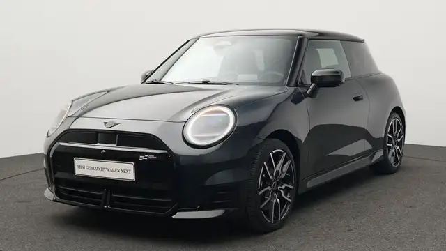 MINI Cooper E John Cooper Works Trim