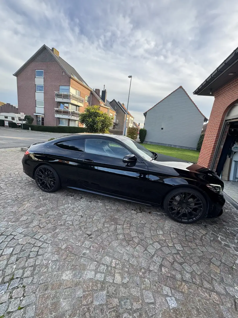 Mercedes-Benz C 300 Coupe 4Matic 9G-TRONIC AMG Line - 1