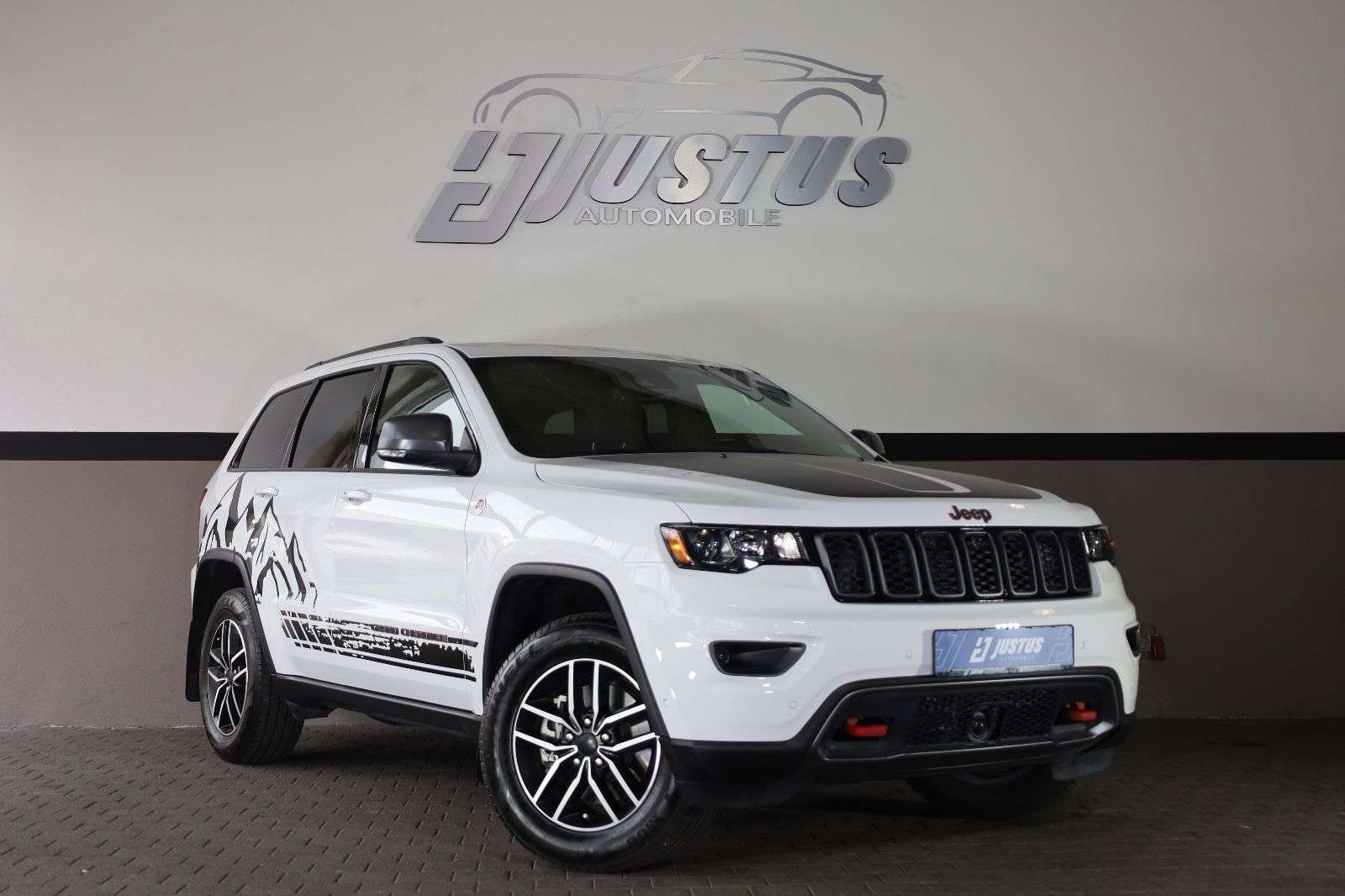Second hand Jeep Grand Cherokee 5.7