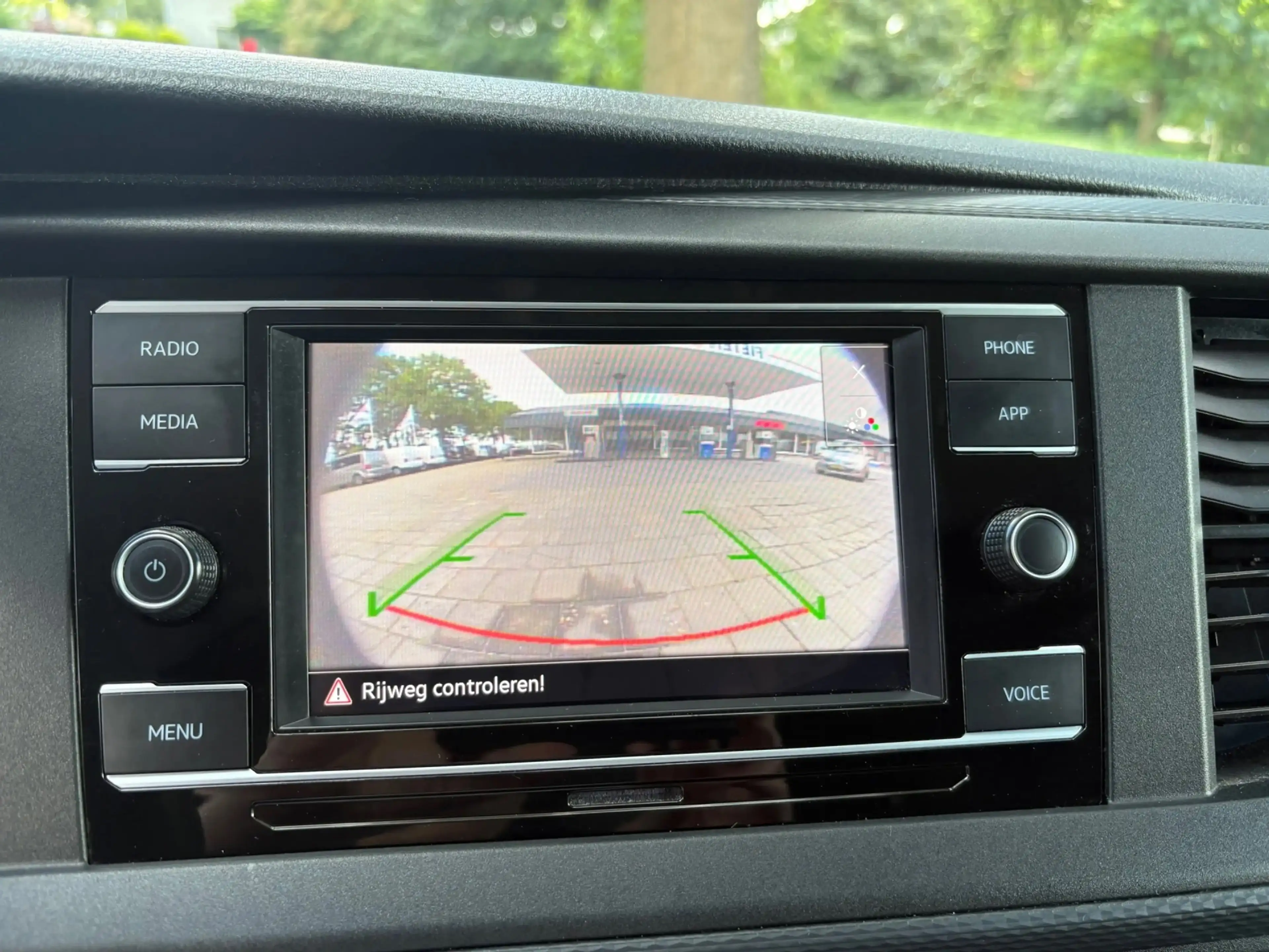 Volkswagen Transporter 2.0 TDI L2H1 150PK!|DSG Automaat|airco|achteruitri — photo 15