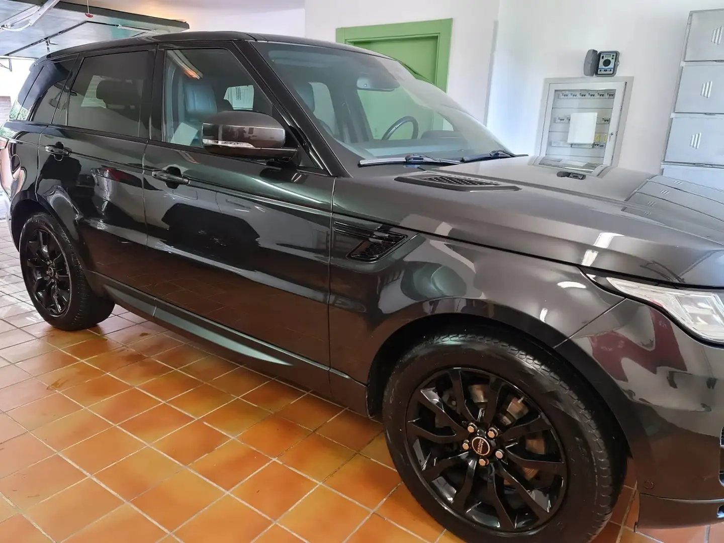 Land Rover Range Rover Sport 3.0 tdV6 HSE auto - 2