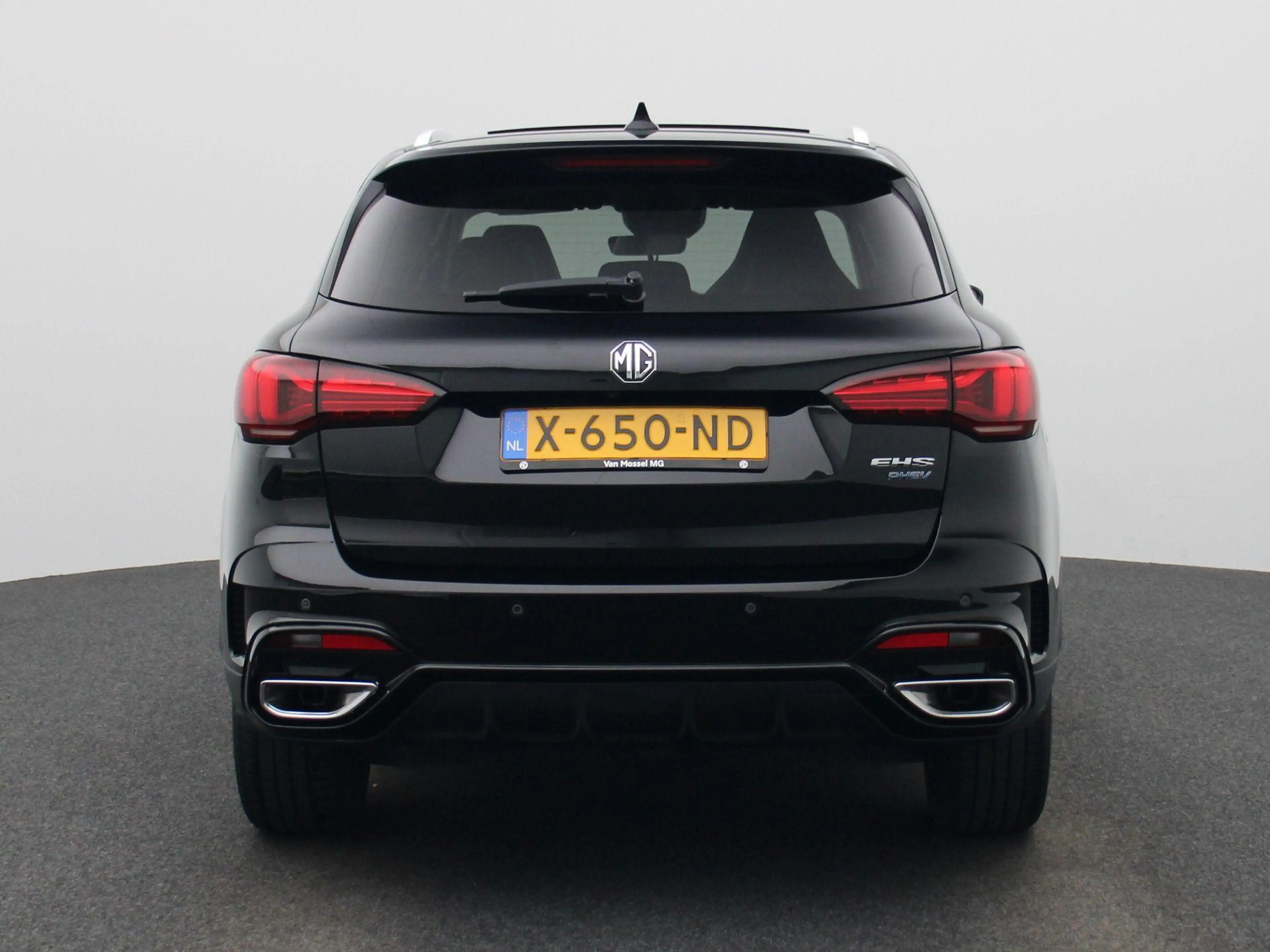 MG EHS 1.5 TGDI Luxury — photo 6