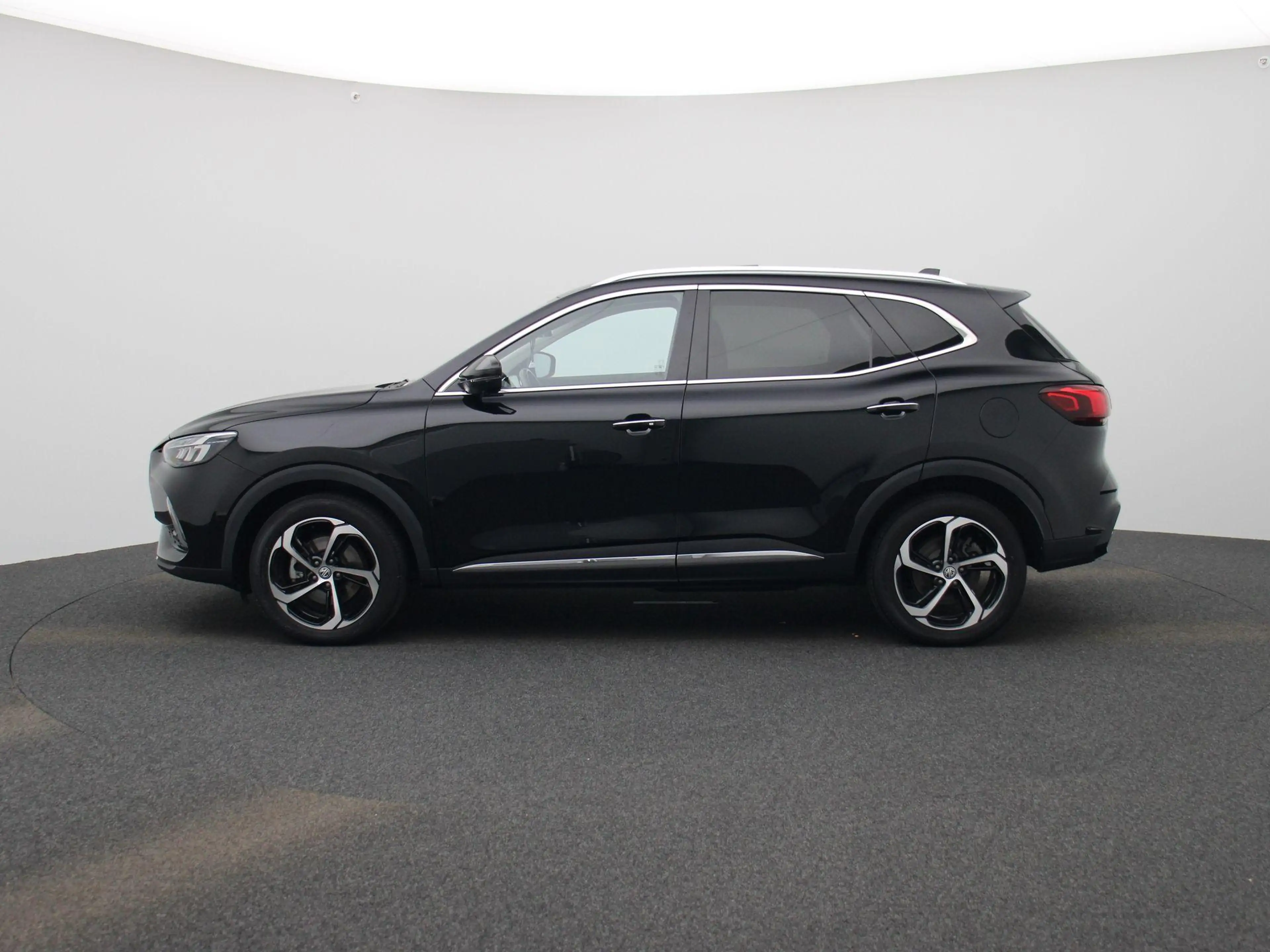 MG EHS 1.5 TGDI Luxury — photo 5