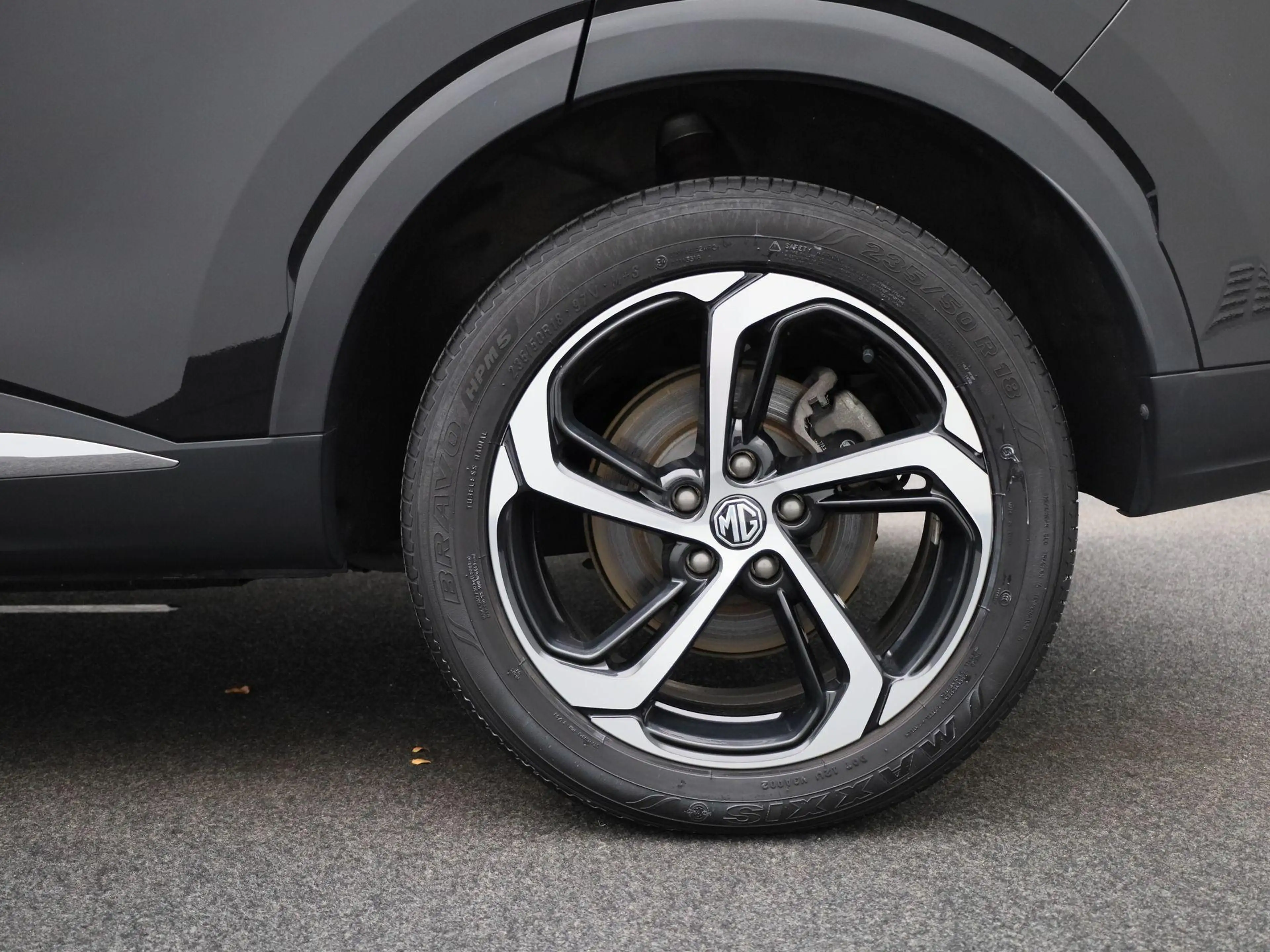 MG EHS 1.5 TGDI Luxury — photo 14