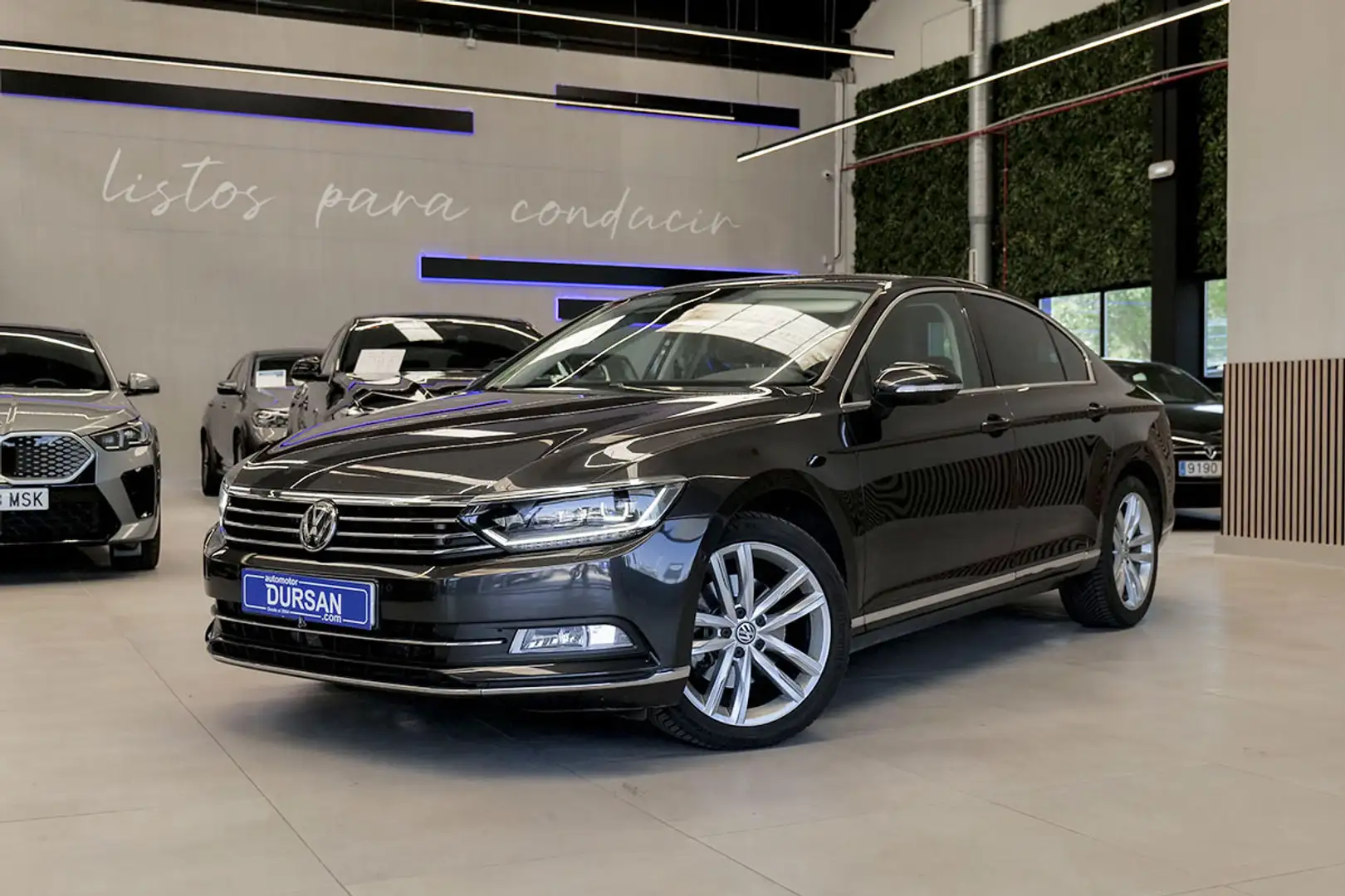 Volkswagen Passat 1.8 TSI Sport DSG - 1