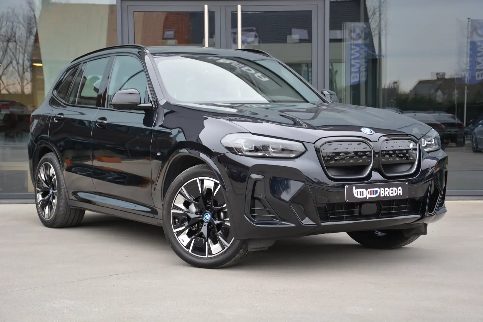 BMW iX3 M-Sport Impressive/HUD/ACC/H&K/Pano/360cam/20" Schwarz - 1