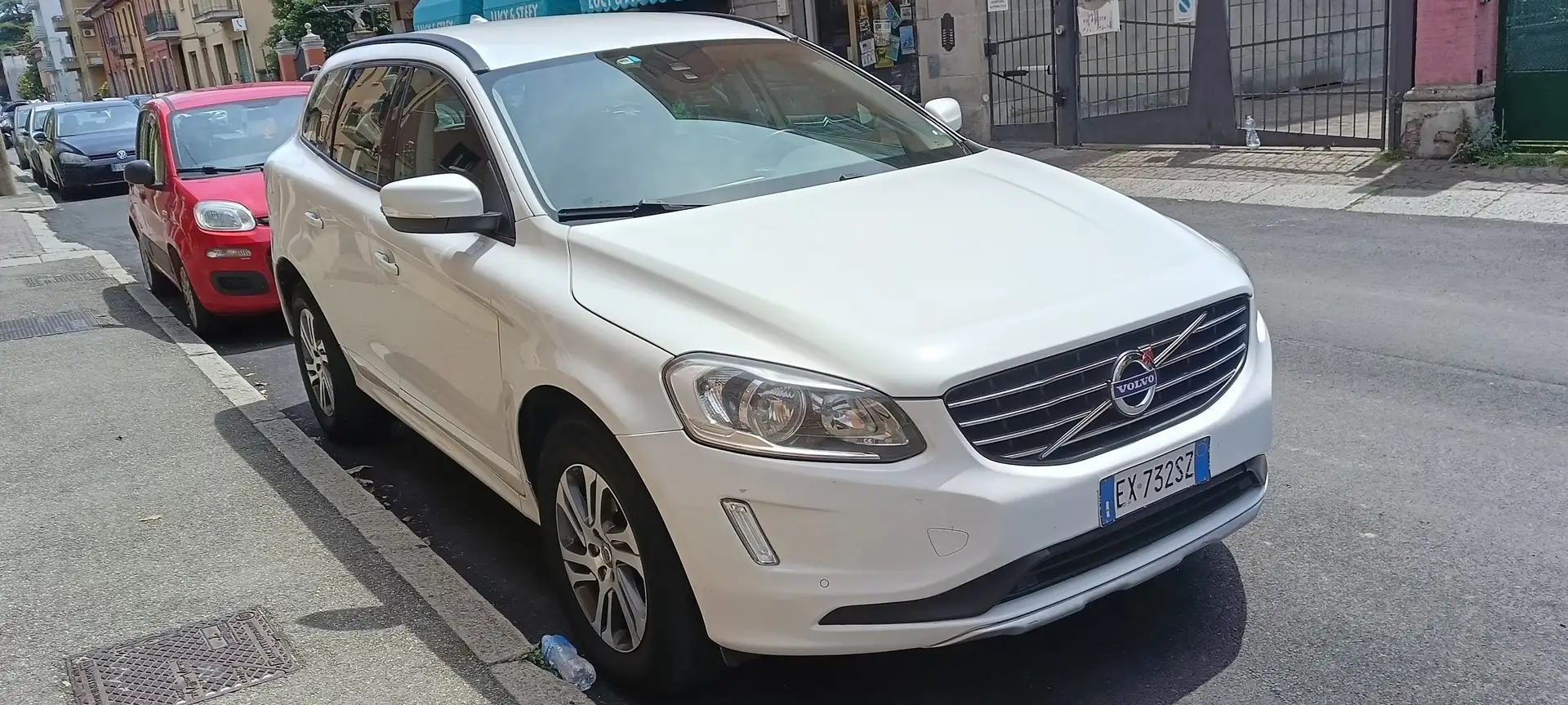 Volvo XC60 XC60 I 2014 2.0 d4 R-design  181cv geartronic Білий - 2