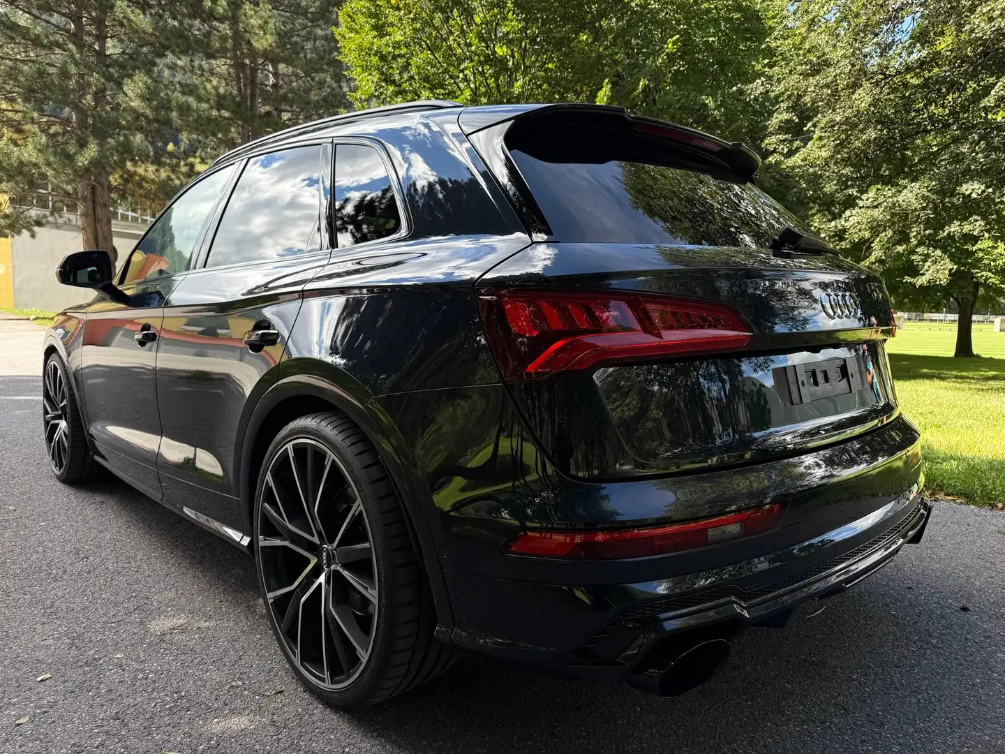 Audi SQ5 3.0 TFSI quattro Schwarz - 2