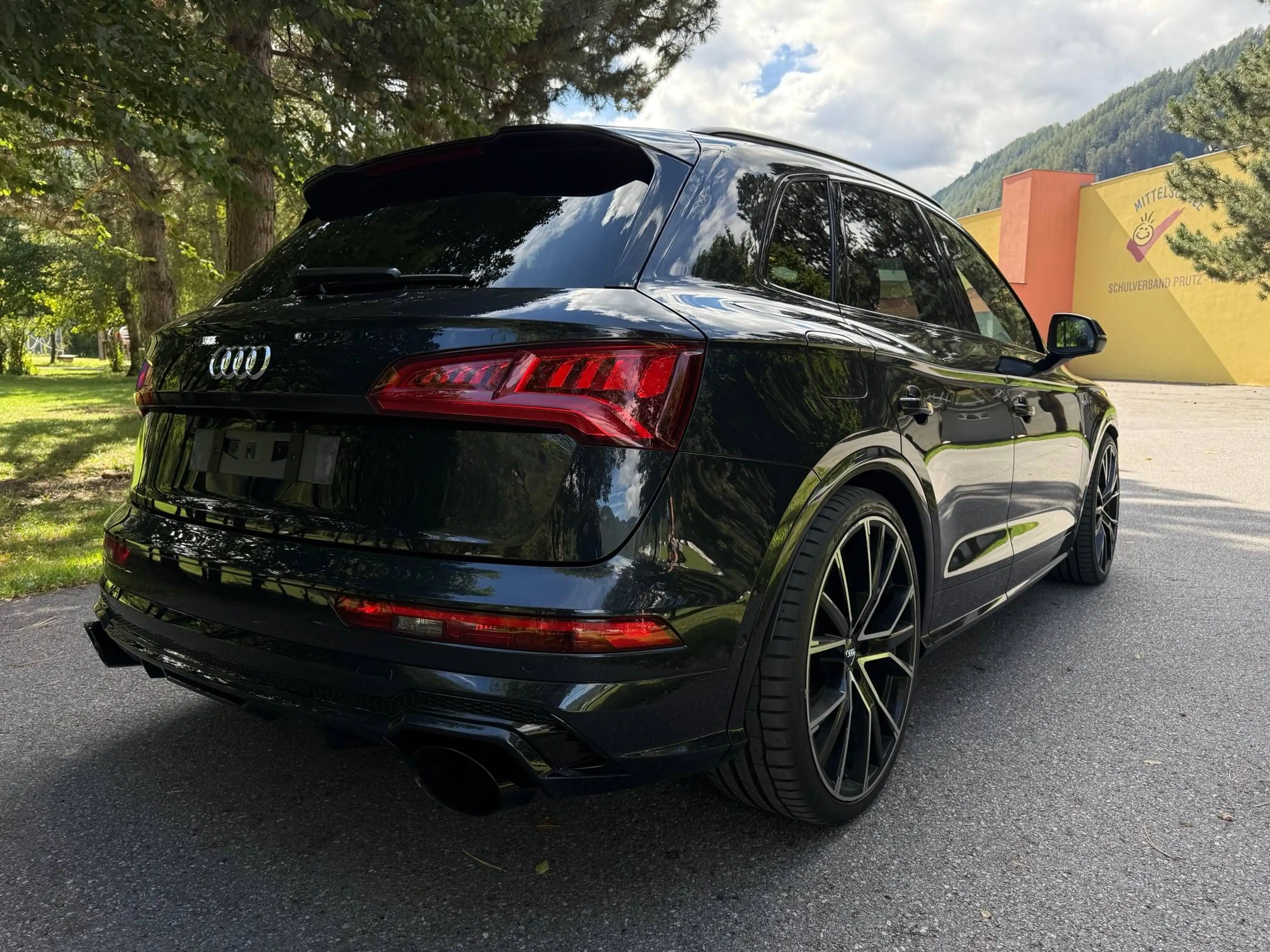 Audi SQ5 3.0 TFSI quattro — photo 4