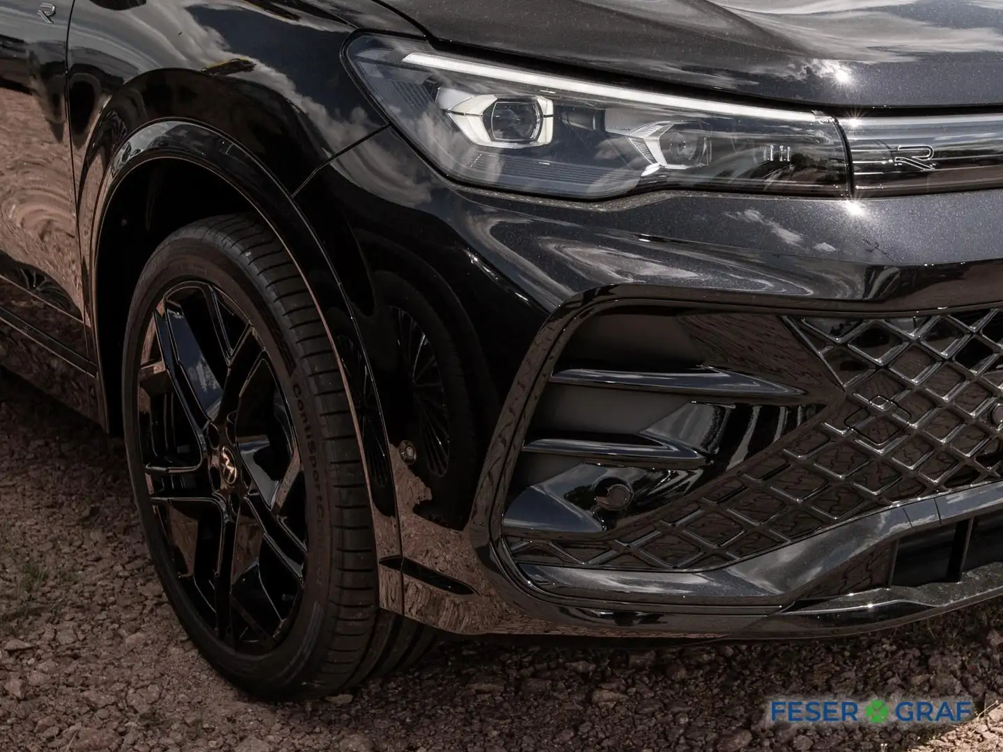 Volkswagen Tiguan 2.0 TDI R-Line DSG 4M/AHK/Pano/Matrix/HUD/ Schwarz - 2