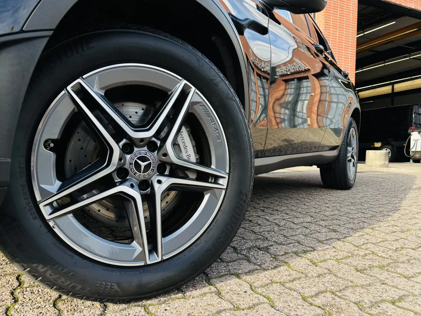 Mercedes-Benz GLC 300 300e 4-Matic Coupé Business Solution AMG | Spiegel Nero - 2