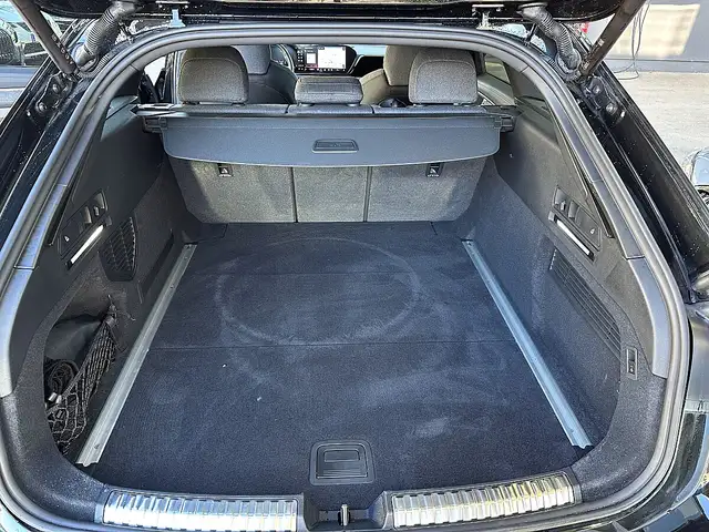 Audi A6 Avant 2,0 TDI Quattro S-Line / AHK / STHZ / Spo... Ansicht 12