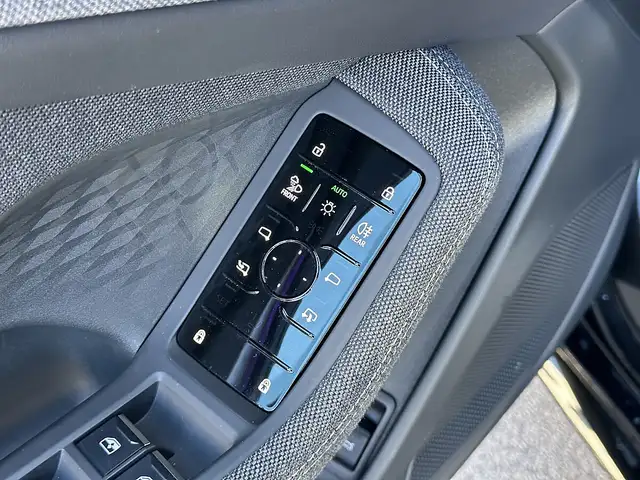 Audi A6 Avant 2,0 TDI Quattro S-Line / AHK / STHZ / Spo... Ansicht 32