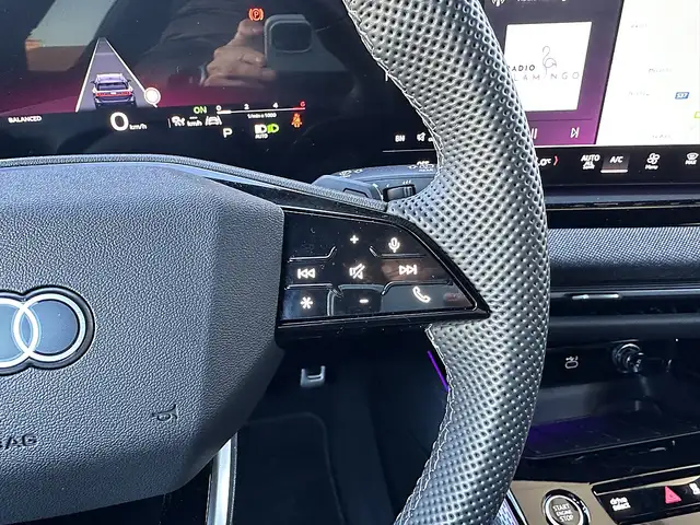 Audi A6 Avant 2,0 TDI Quattro S-Line / AHK / STHZ / Spo... Ansicht 24