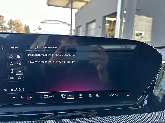 Audi A6 Avant 2,0 TDI Quattro S-Line / AHK / STHZ / Spo... Ansicht 38