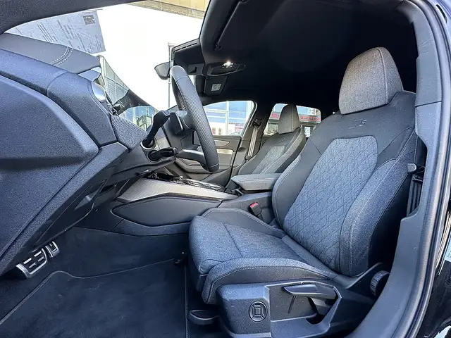 Audi A6 Avant 2,0 TDI Quattro S-Line / AHK / STHZ / Spo... Ansicht 33