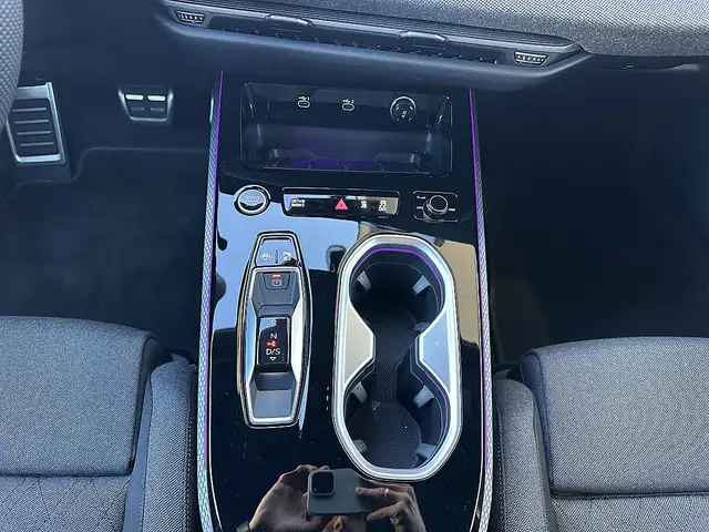 Audi A6 Avant 2,0 TDI Quattro S-Line / AHK / STHZ / Spo... Ansicht 28