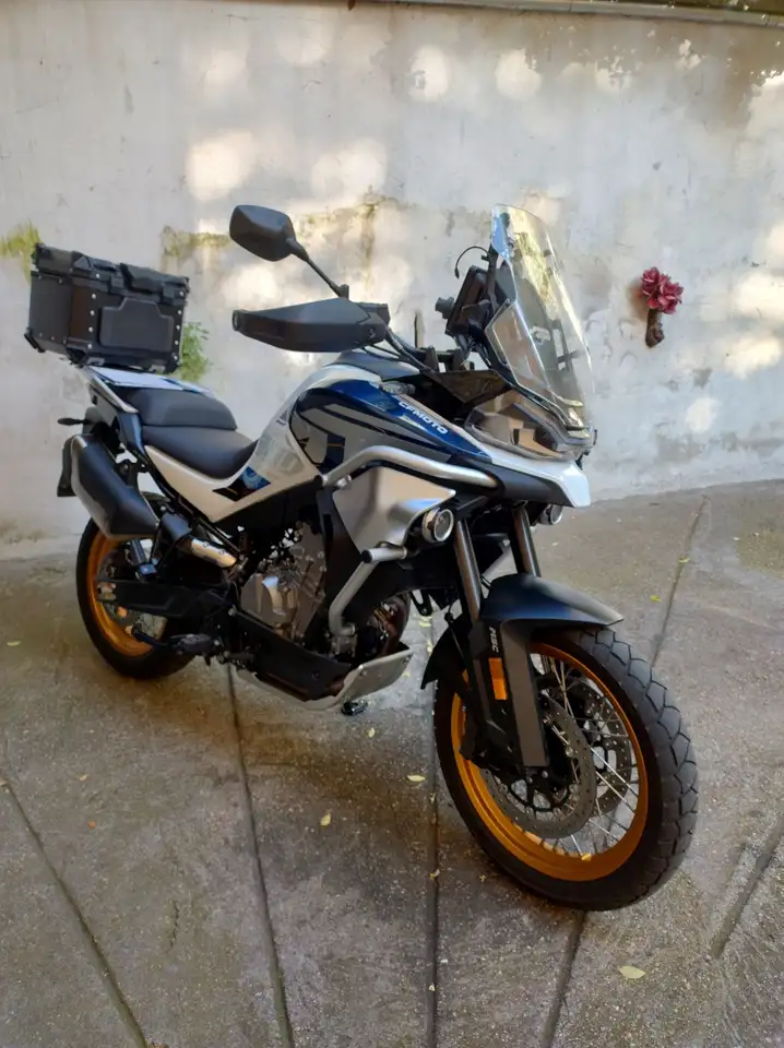 Cfmoto 800 MT