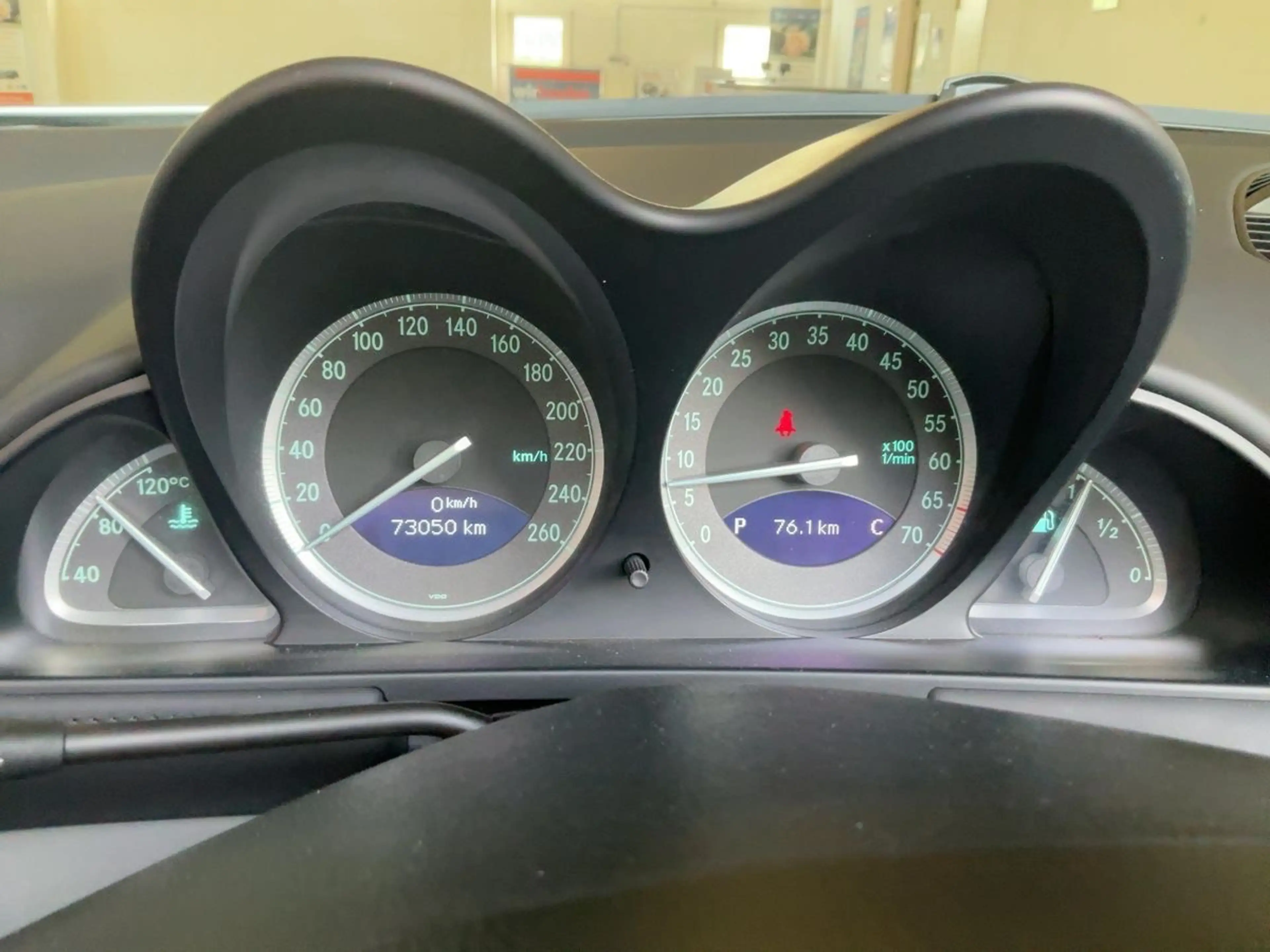 Mercedes-Benz SL 350 SL 350 XENON LEDER EXCLUSIV BOSE AMG PDC aus 2.Hand — photo 4