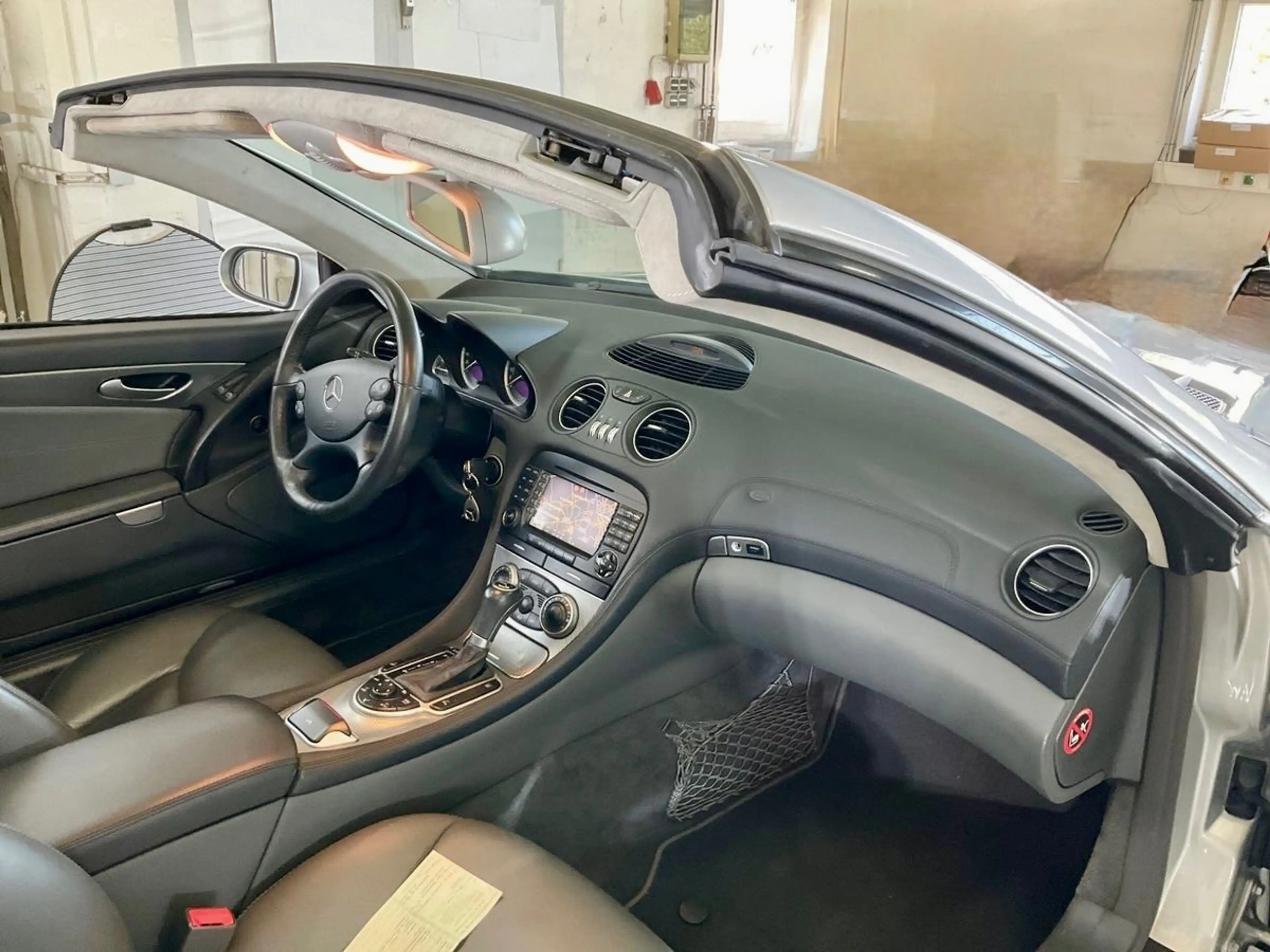 Mercedes-Benz SL 350 SL 350 XENON LEDER EXCLUSIV BOSE AMG PDC aus 2.Hand — photo 3