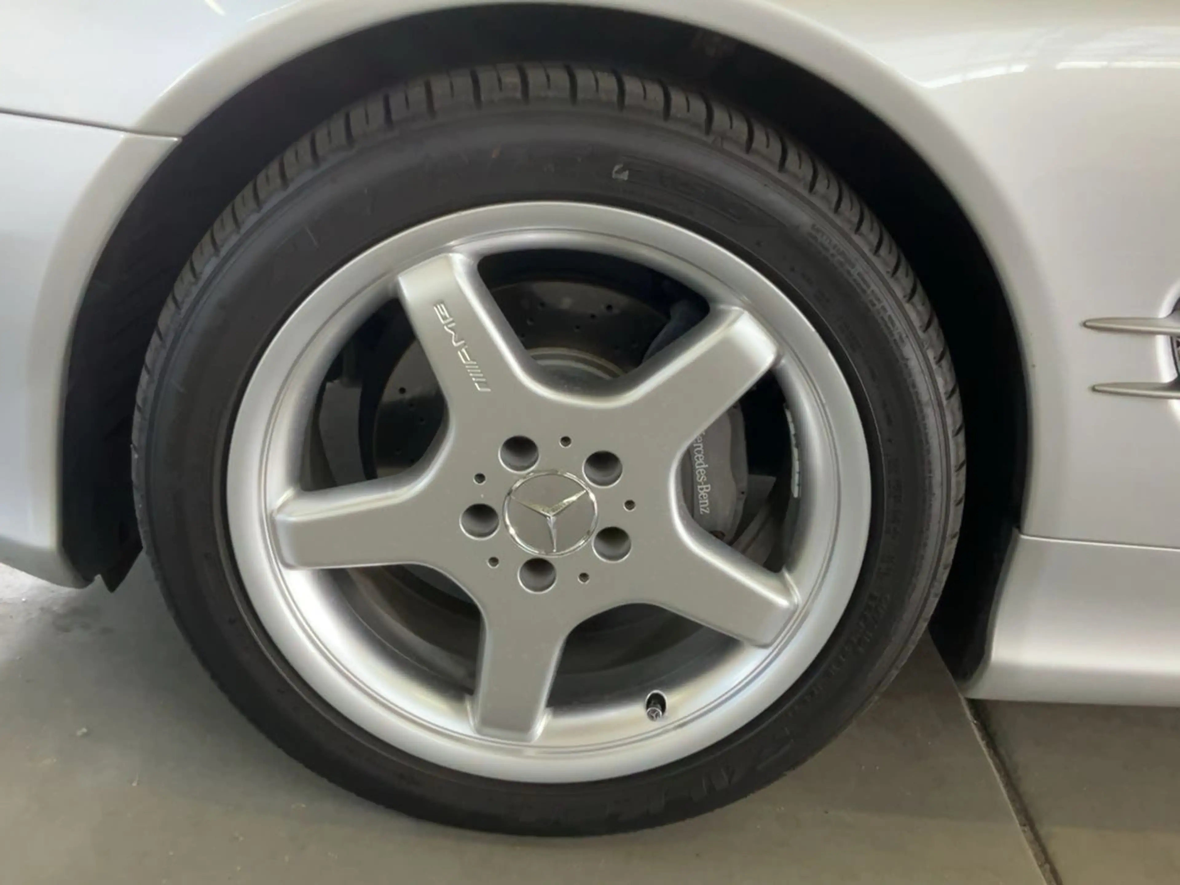 Mercedes-Benz SL 350 SL 350 XENON LEDER EXCLUSIV BOSE AMG PDC aus 2.Hand — photo 9