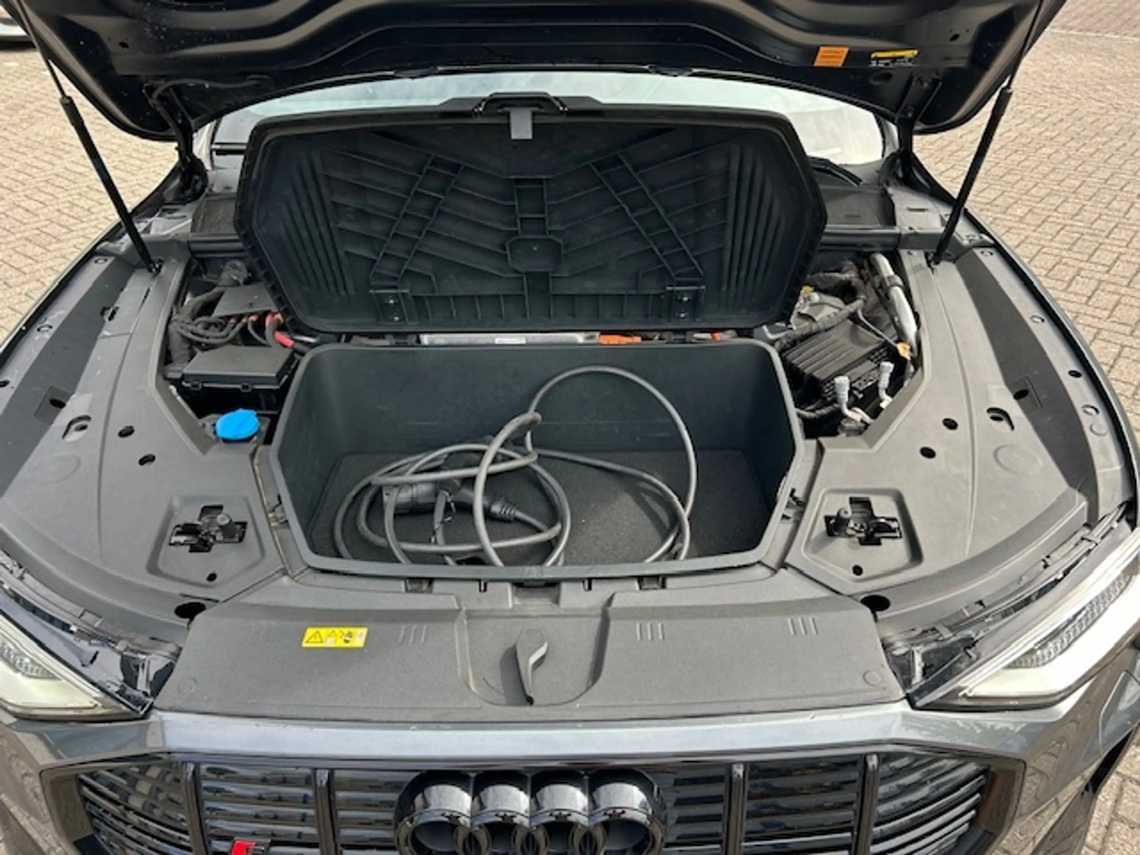 Audi e-tron e-tron 50 q L Ed Bl — photo 12