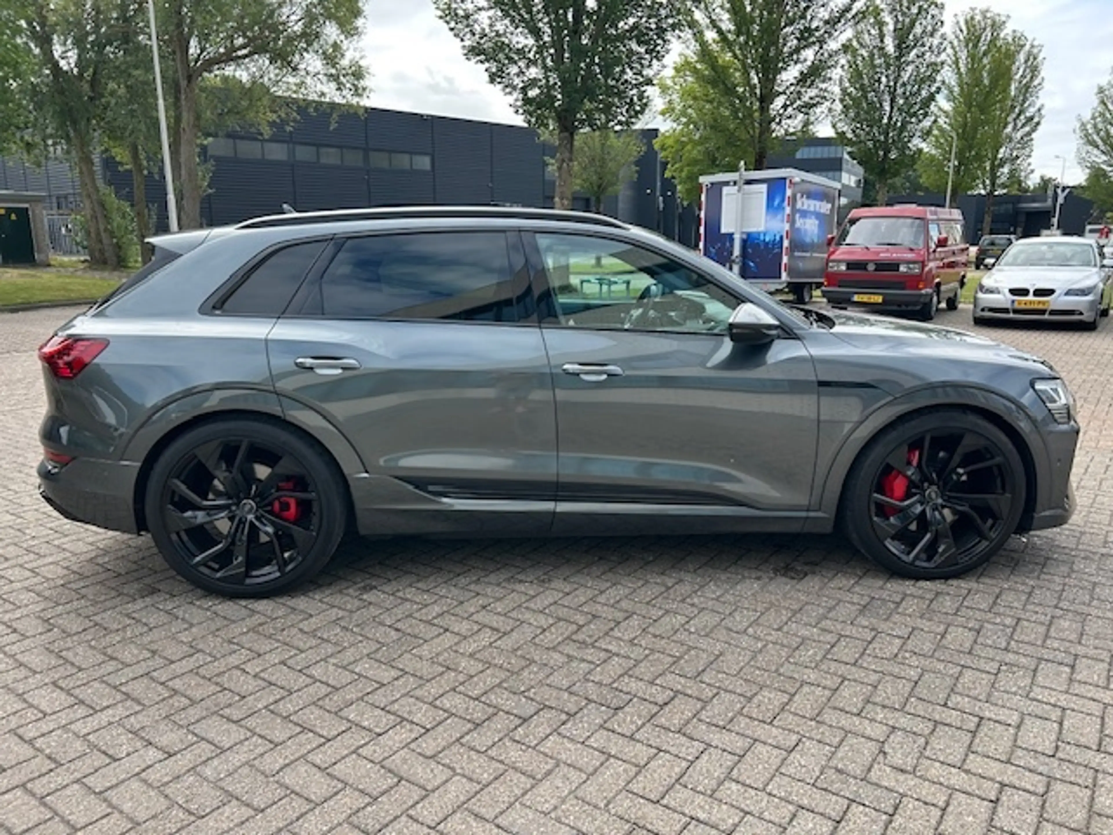 Audi e-tron e-tron 50 q L Ed Bl — photo 9