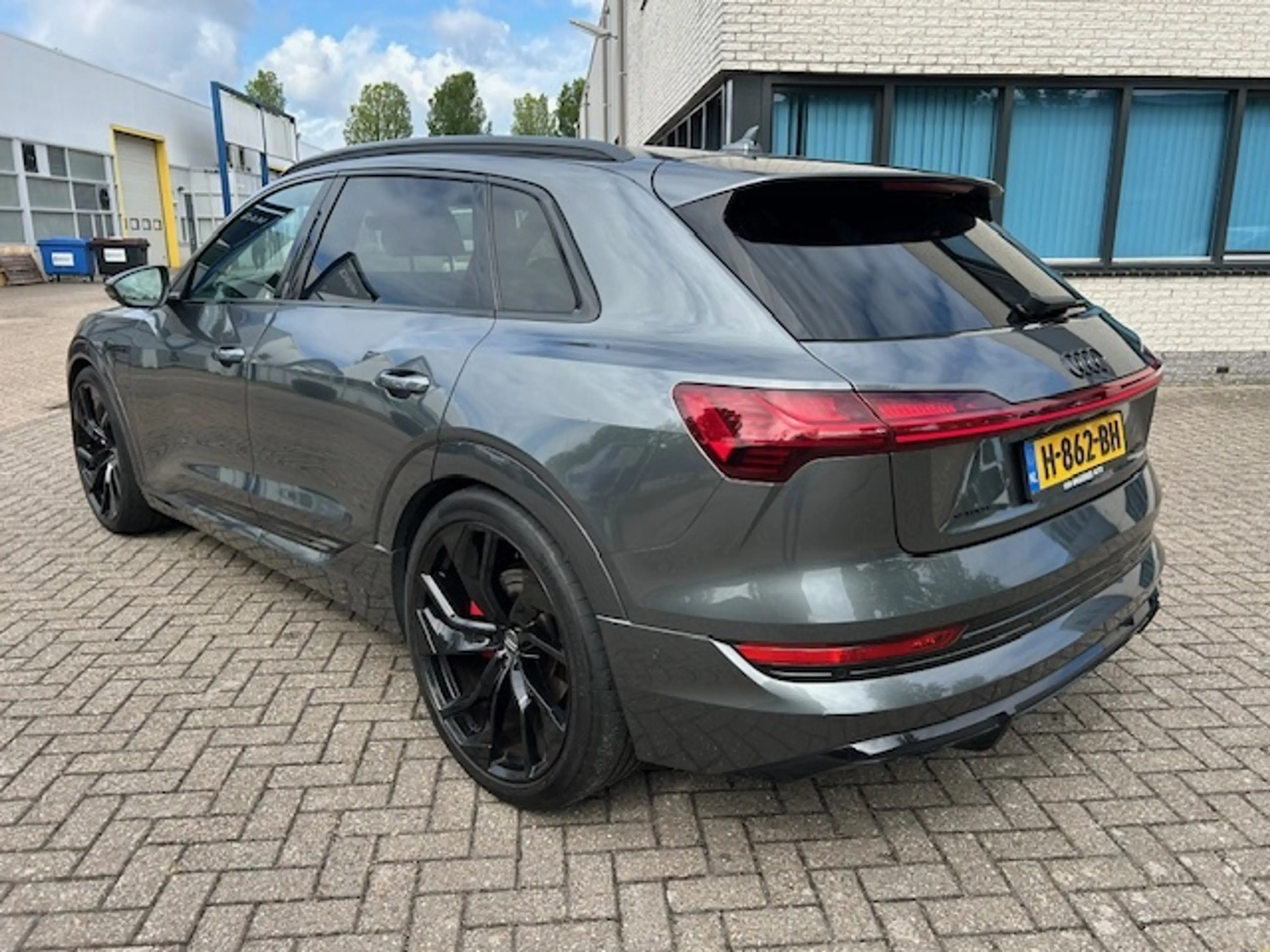 Audi e-tron e-tron 50 q L Ed Bl — photo 5