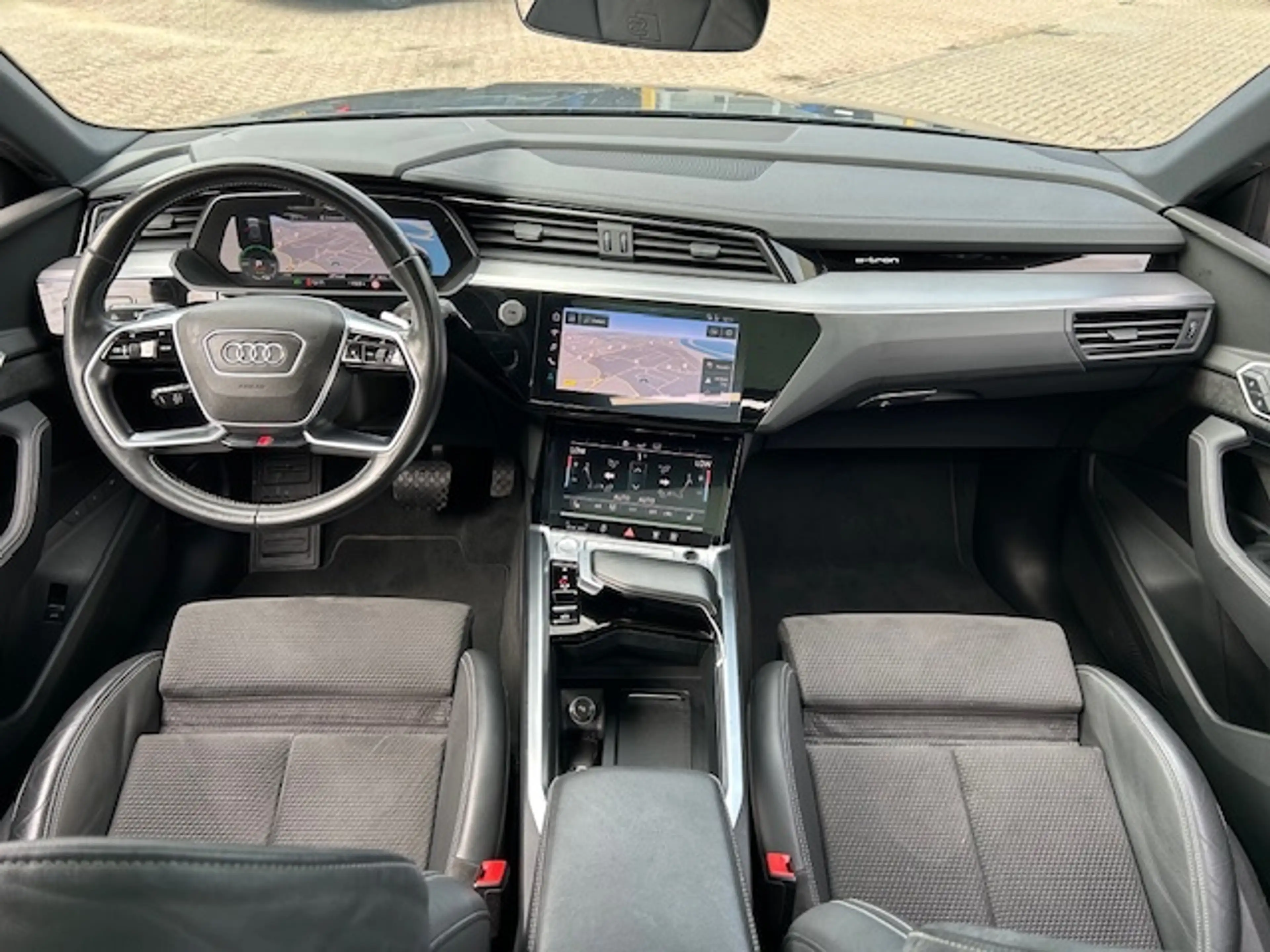 Audi e-tron e-tron 50 q L Ed Bl — photo 15