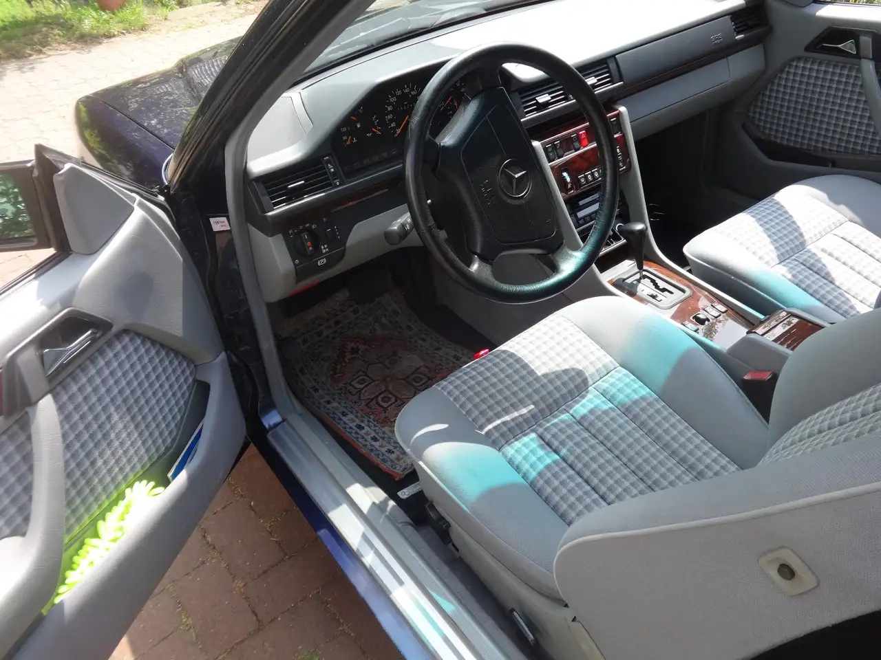 Mercedes-Benz E 200 C, foto 5
