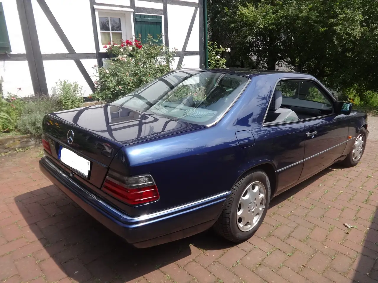 Mercedes-Benz E 200 C, foto 2