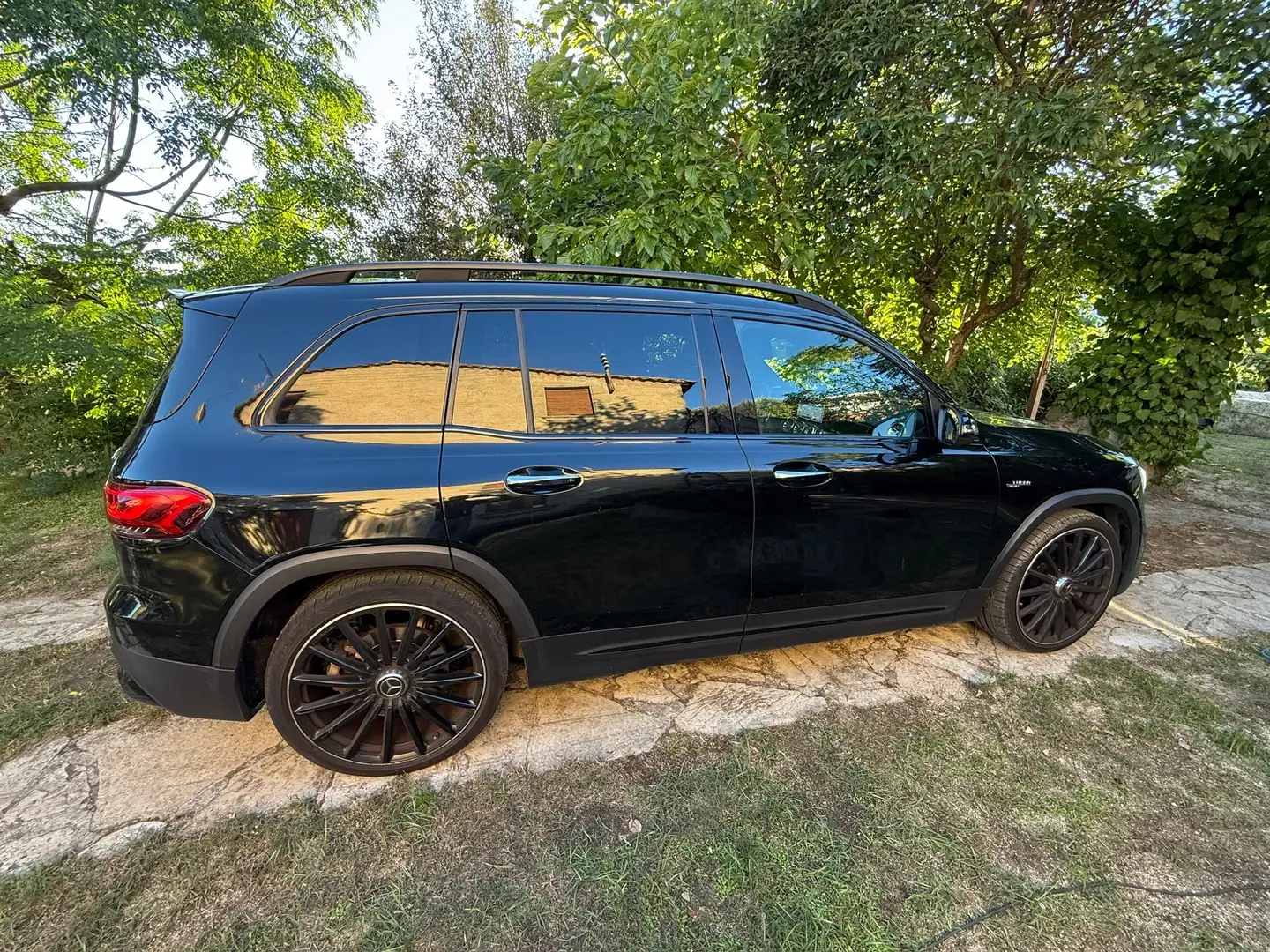 Mercedes-Benz GLB 35 AMG 4Matic+ 8G-DCT Negro - 2