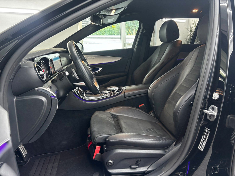 Mercedes-Benz E 220 d T-Modell 4Matic*AMG-Paket*Distronic*LED — photo 11