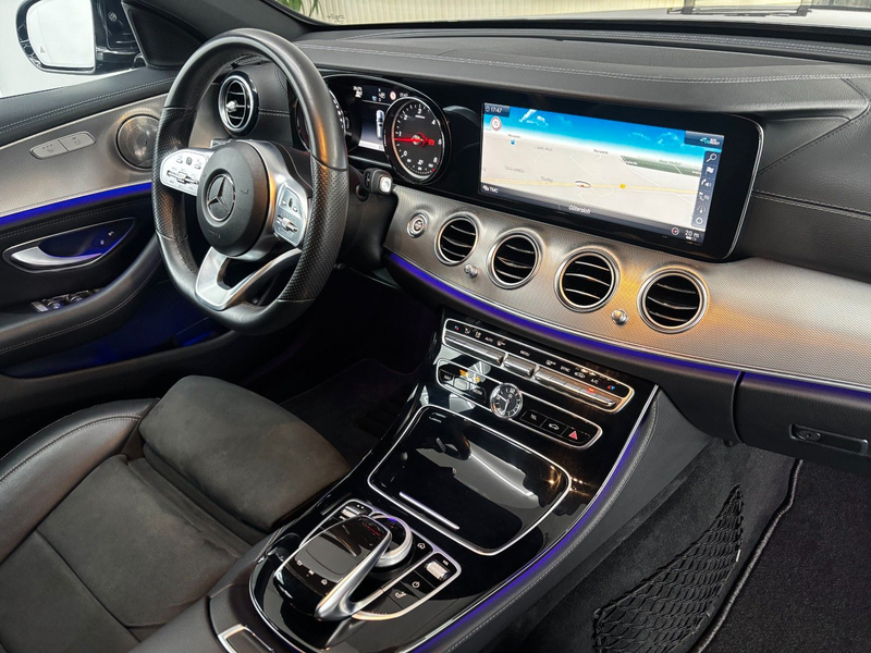 Mercedes-Benz E 220 d T-Modell 4Matic*AMG-Paket*Distronic*LED — photo 10