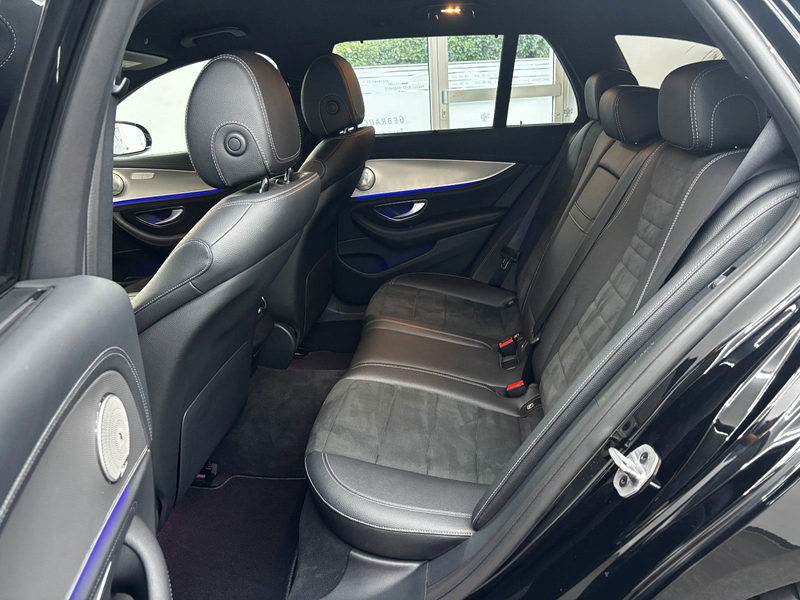 Mercedes-Benz E 220 d T-Modell 4Matic*AMG-Paket*Distronic*LED — photo 15