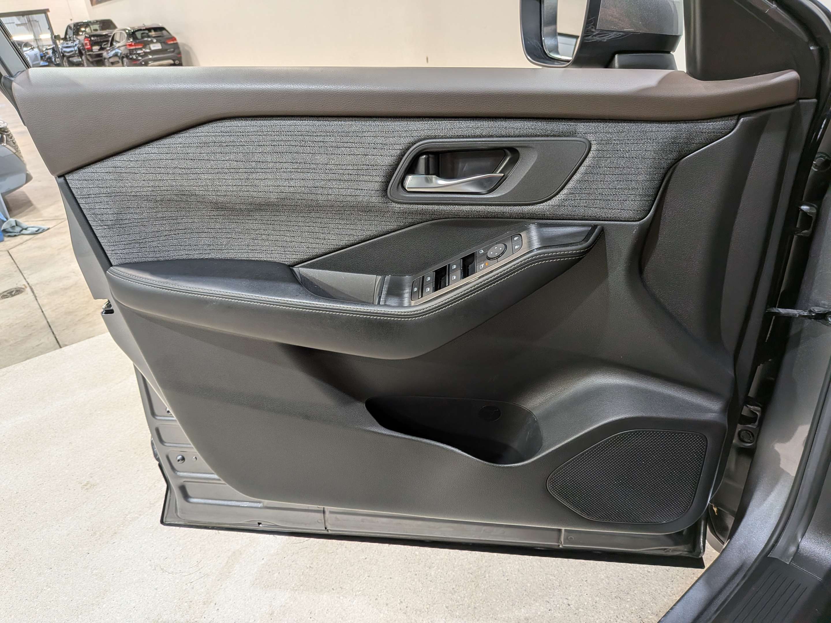 Nissan Rogue 2023