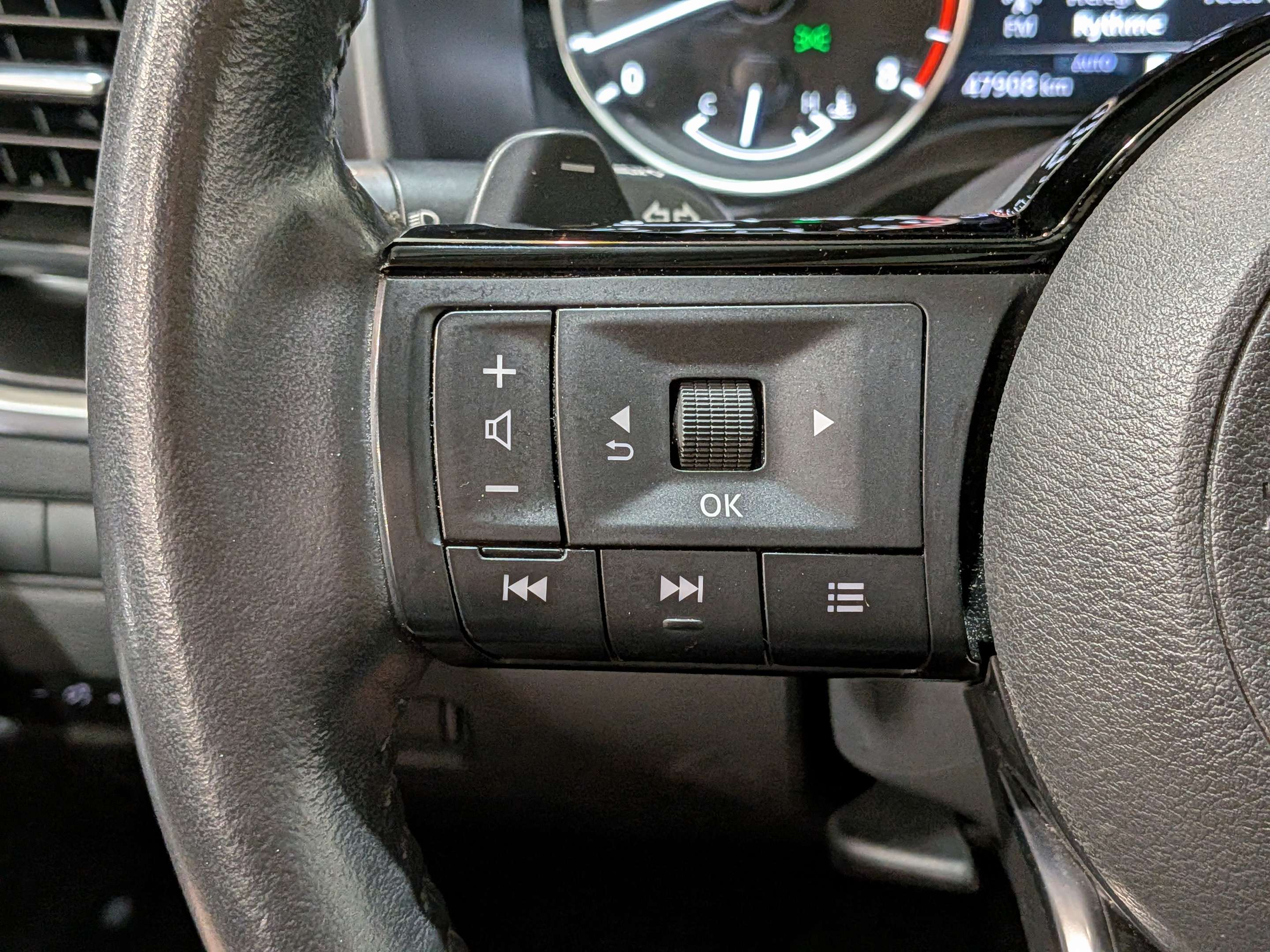Nissan Rogue 2023