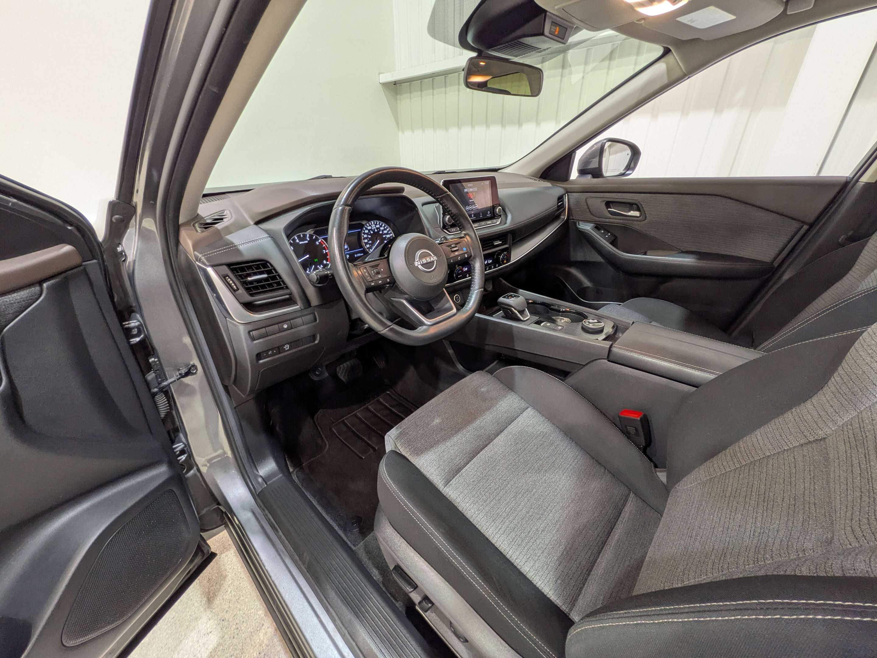 Nissan Rogue 2023