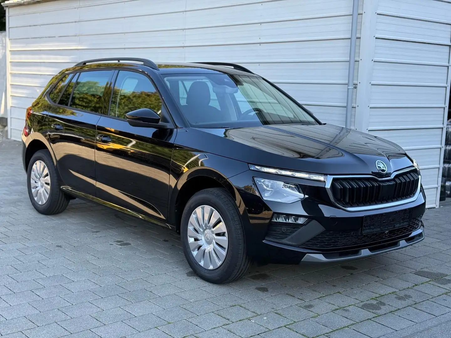 Skoda Kamiq Selection 1.0 TSI DSG AHK*Matrix*Android Auto*S... Schwarz - 1
