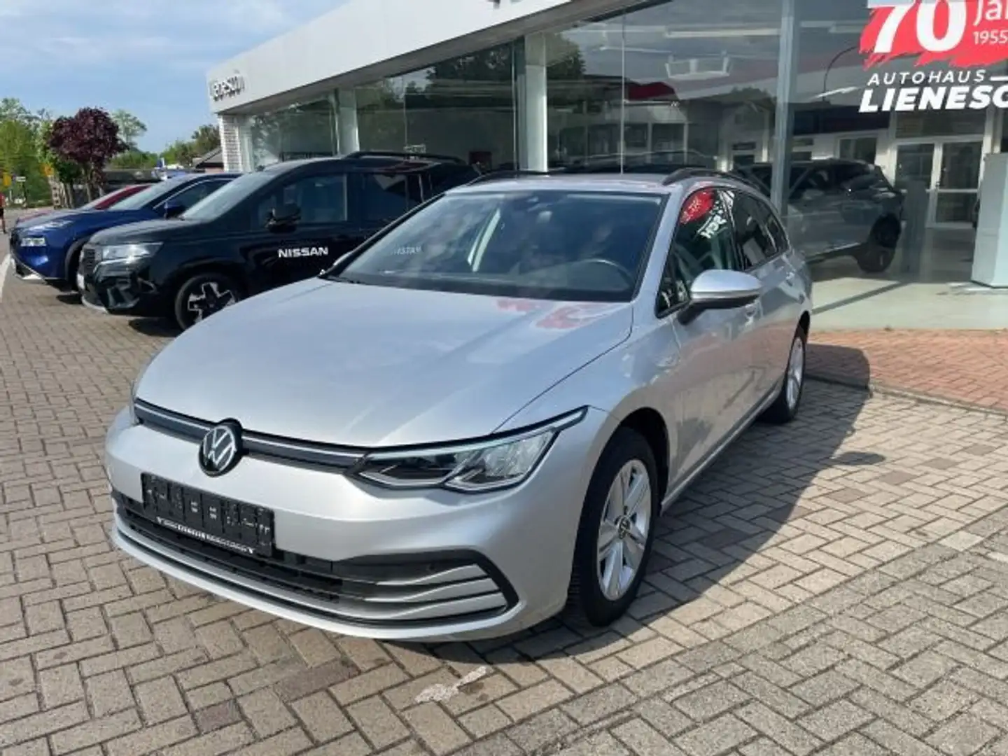 Volkswagen Golf Variant 2.0 TDI Life AHK/CarPlay Zilver - 1