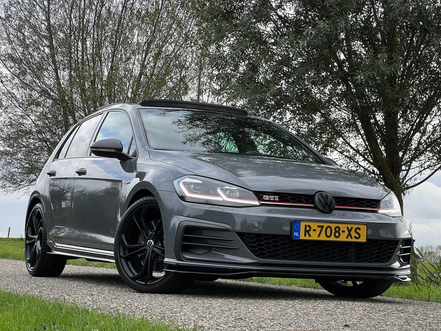 Volkswagen Golf GTI 7.5 2.0 TSI TCR 415PK / Pano / Akrapovic / R600 In Gris - 2