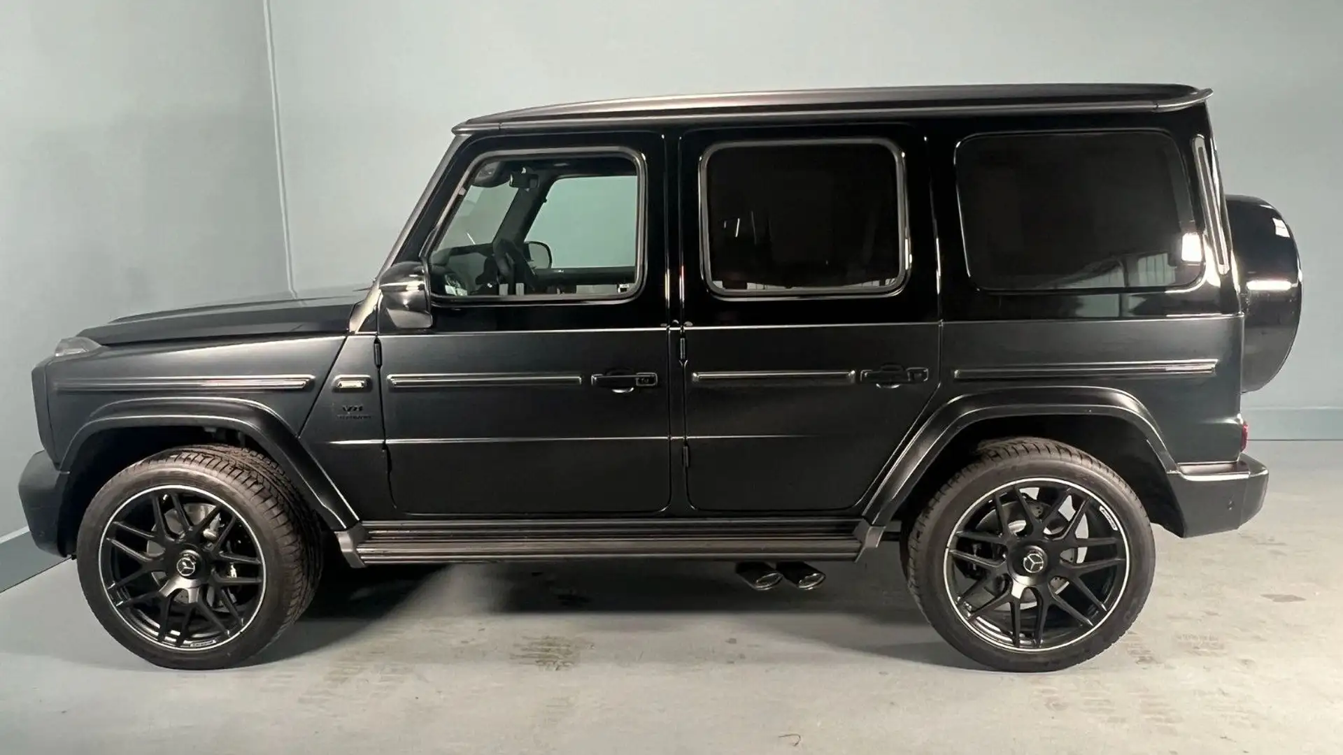 Mercedes-Benz G 63 AMG G63 AMG "Duo Tone Lackierung", A22, Rear Entert. Schwarz - 1